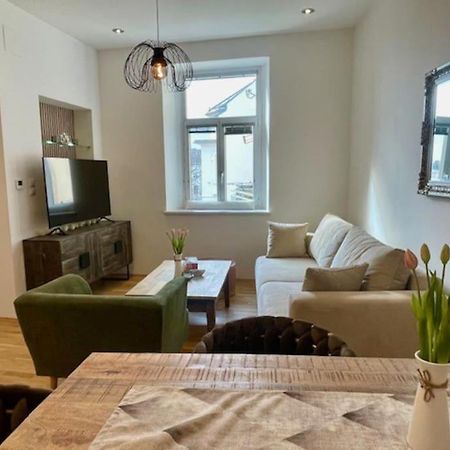 *Luxus In Der Grazer Innenstadt* Exteriör bild