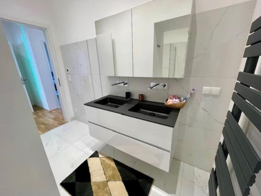 *Luxus In Der Grazer Innenstadt* Exteriör bild